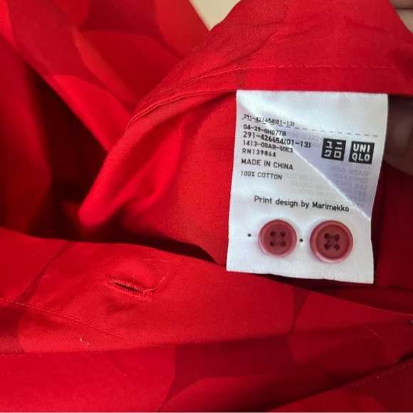 Merimekko x Uniqlo collab red art to wear long sleeve belted dress - Picture 2 of 5